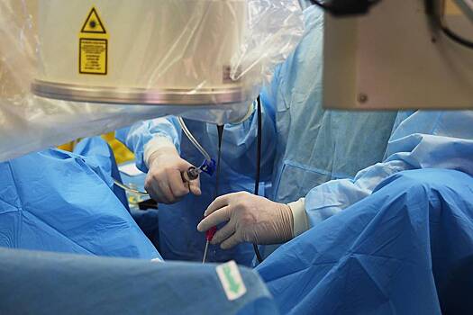 Осложнения после COVID-19 оставили россиянина без глаза и с дырой во рту