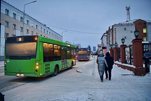 Автобус на «третьем» маршруте Салехарда работает по-новому