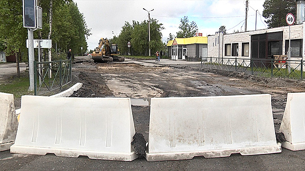 Дорогу в поселок Ноябрьска перекрыли на два месяца