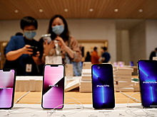 Samsung и LG «проделают дыру» в iPhone