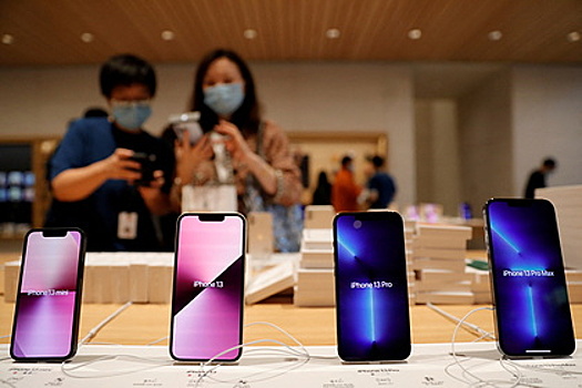 Samsung и LG «проделают дыру» в iPhone