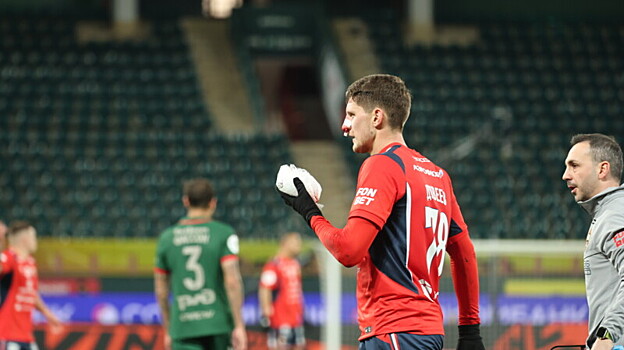 Футболисту ЦСКА Дивееву не потребуется защитная маска после перелома носовой перегородки