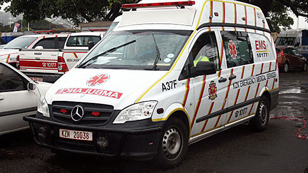 В ЮАР не менее 13 человек погибли в ДТП с микроавтобусом, сообщили СМИ