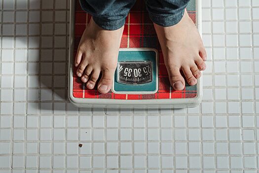 Физиолог Соколов рекомендовал мужчинам к 40 годам внимательнее следить за весом