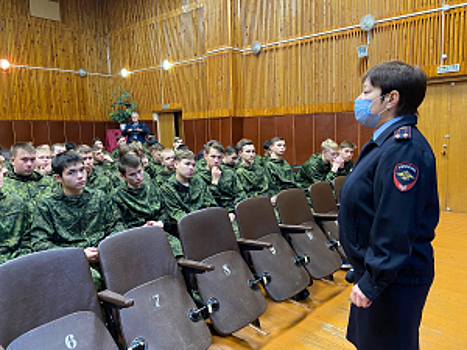В Республике Марий Эл полицейские провели акцию «Время служить в полиции»