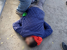 Мужчина упал без сознания около остановки в Кемерове