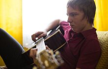 «Услышать мир»: Андрей Рожков призвал помочь 16-летнему глухому музыканту