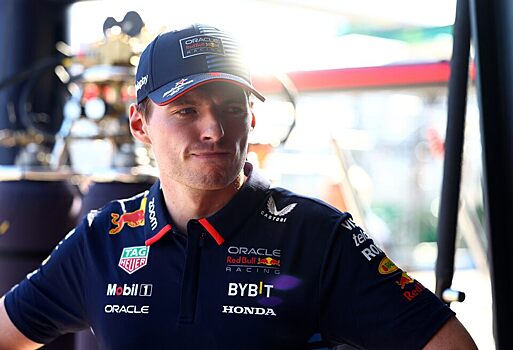 «Вольф просто злит Red Bull»: Вильнёв — о Ферстаппене в Mercedes-AMG