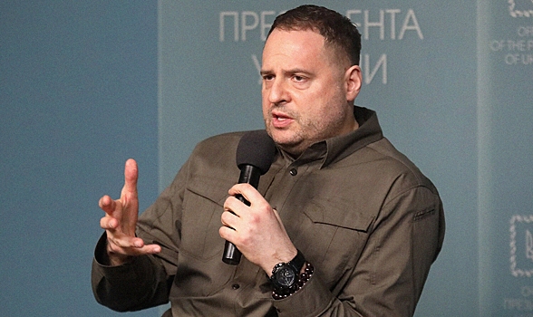 Ермак встретился с Келлогом и попытался оправдать операции Киева против России