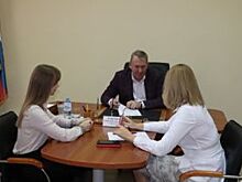 Оренбургские депутаты-единороссы продолжают помогать гражданам