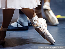 Украинским артистам пригрозили увольнением за «Лебединое озеро»