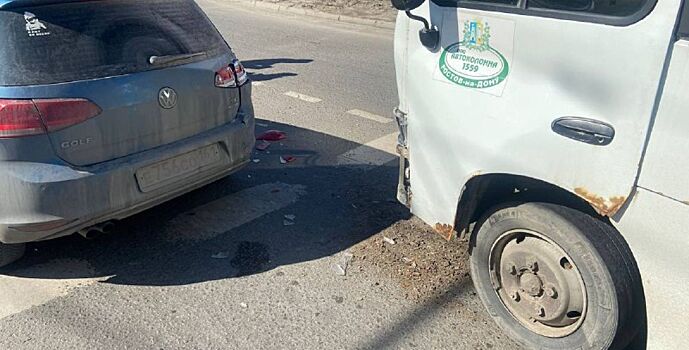 На Кубани в ДТП с двумя машинами и пассажирским автобусом пострадали пять человек