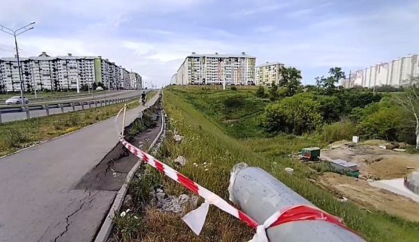 В Курске на проспекте Плевицкой переделают проблемный тротуар