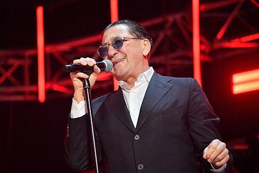 Лепс выиграл суд у подрядчиков своей компании по продаже закусок