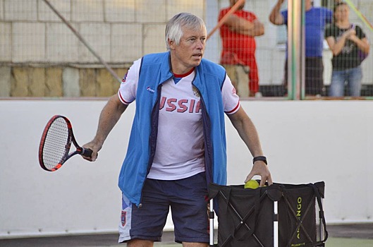 Теннисист Андрей Ольховский провел мастер-класс в Анапе