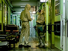 Минздрав: медработникам могут вернуть расчет рабочего времени для коронавирусных выплат