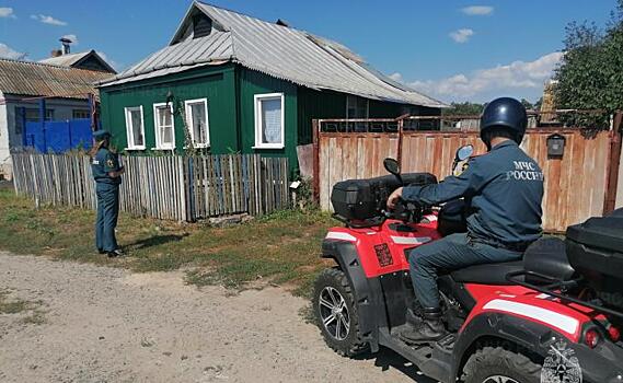 Пожарную обстановку в Курске контролируют мотогруппы спасателей
