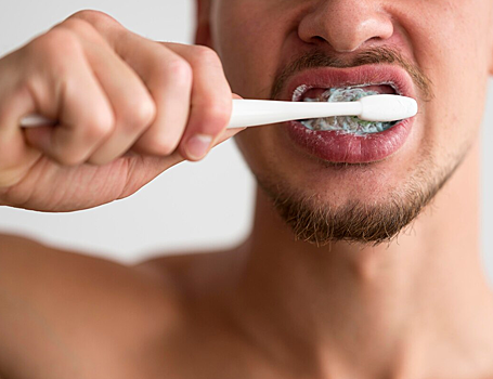 Футболисты плохо ухаживают за зубами и деснами