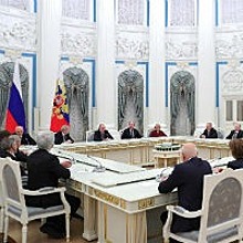 Конституционный суд РФ разрешил женщинам требовать суда присяжных