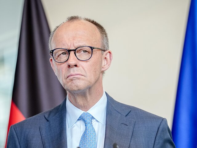 Мерц заявил, что жители Германии "слишком хорошо устроились" в атмосфере благополучия