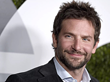 51-летний Брэдли Купер прокомментировал слухи о пластической операции