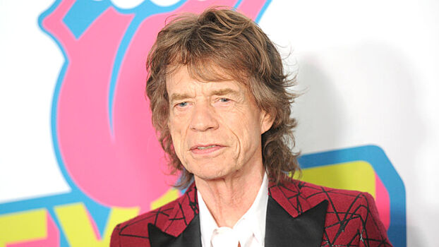 Трогательные фото новорожденного сына 73-летнего Мика Джаггера