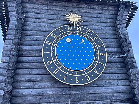 В Нижегородском кремле восстановили исторические часы на одной из башен