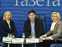 Зачем спектакли показывают на большом экране