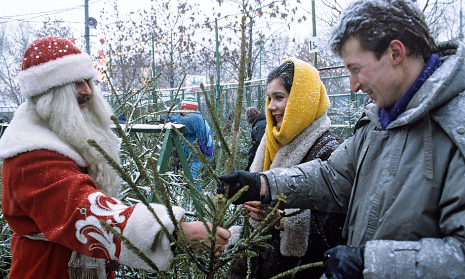  Дед Мороз на елочном базаре, 1991 год