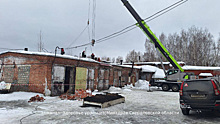 В Свердловской области начали разбирать завалы после обрушения гаража больницы