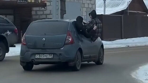 В Пензе наказали водителя, катавшего отчаянных подростков