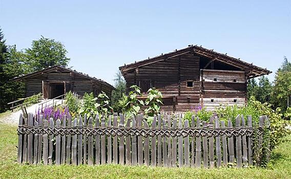 Какой там Крым? Не по карману