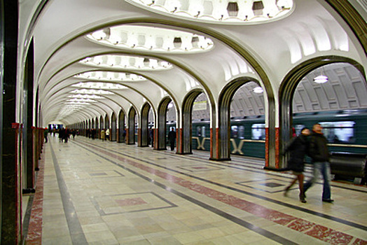 Московским водителям посоветовали отказаться от поездок в центре города 7 мая