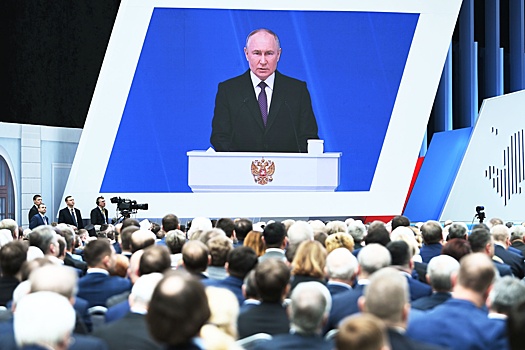 Мишустин поручил министрам взять на контроль поручения из Послания президента