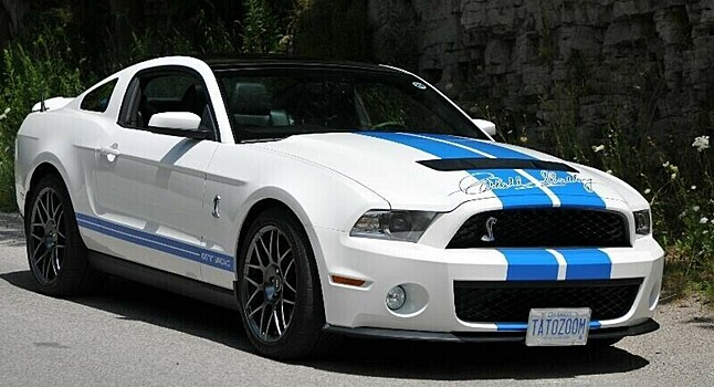 Старый Shelby GT500 с автографом Шелби выставили на продажу