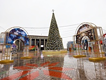 Как в России и Беларуси устанавливали "главные" новогодние елки