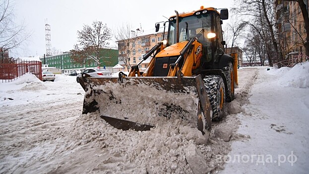 Парковку на улице Комсомольской очистят от снега завтра в Вологде