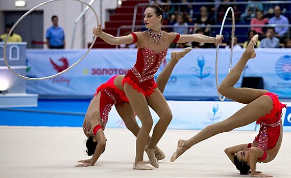 Россиянки выиграли групповые упражнения на этапе Мирового вызова в Казани