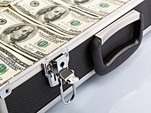 Британка потребовала от мужчины деньги за запоминание дней рождений и планирование встреч