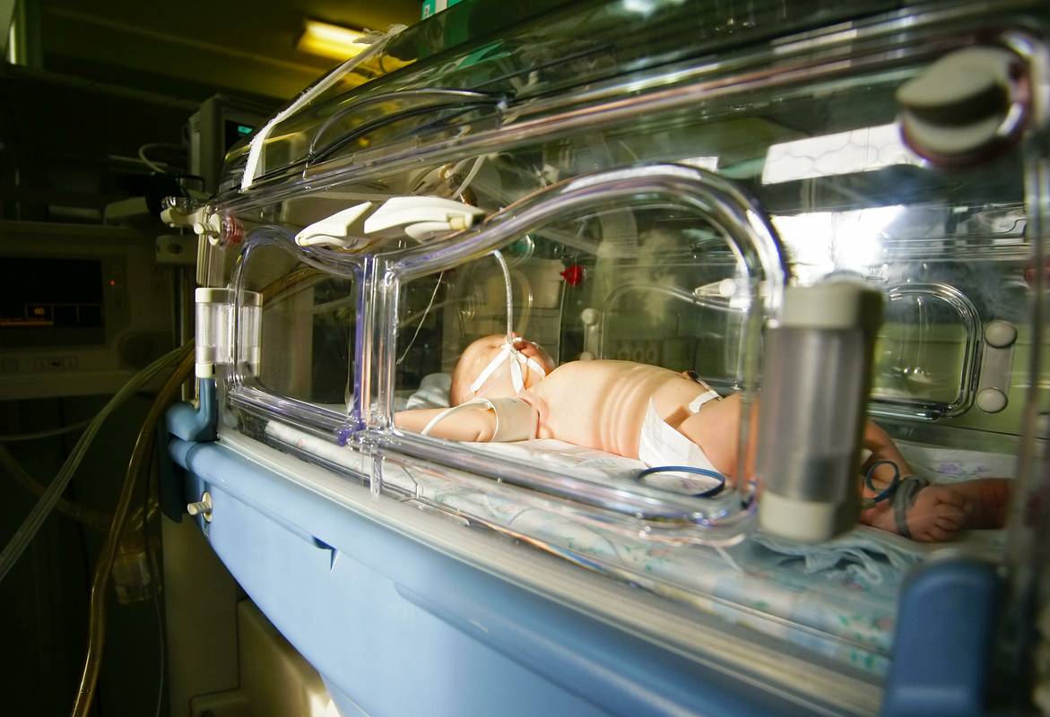 Россиянка продала ребенка несовершеннолетней девушке