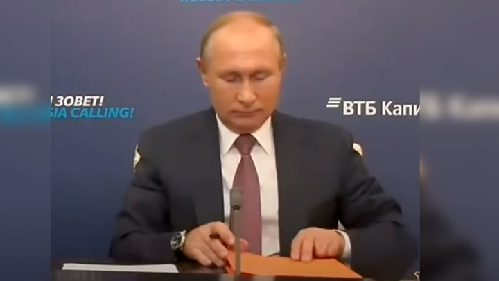 Пока вы спали: секрет оранжевой папки Путина раскрыт