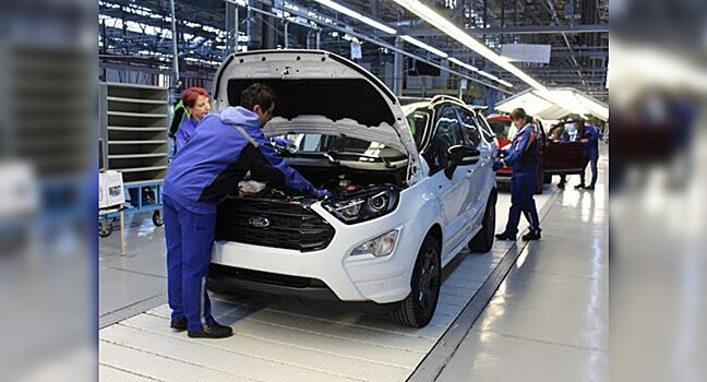 Автозавод Ford в России притормозит конвейеры