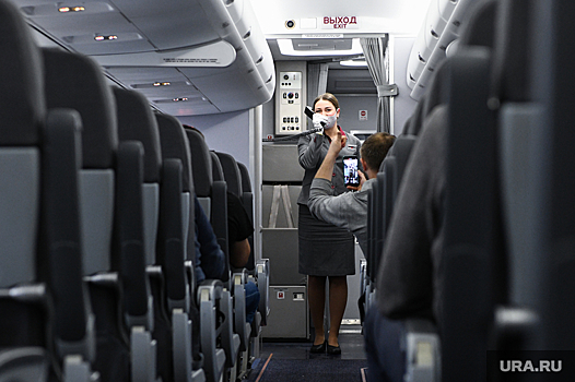 В Нижневартовске экстренно посадили самолет из-за дебошира на борту