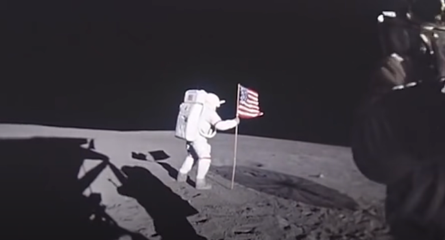 В Сети рассказали, как Илон Маск подтвердил отсутствие американцев на Луне