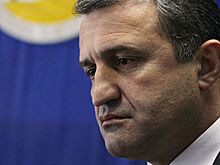 Глава Южной Осетии отправил правительство в отставку