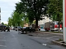 В Пскове на Октябрьском проспекте загорелся автомобиль УАЗ «Патриот»