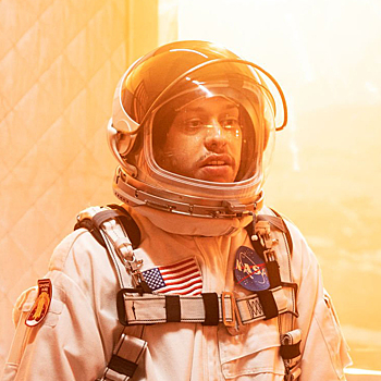 Никто никуда не летит: Комик Пит Дэвидсон сорвал полёт в космос