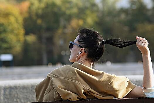 Врач назвала основные причины выпадения волос