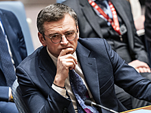 Кулеба заявил, что он невыездной