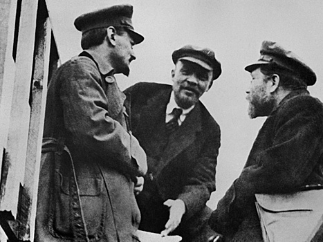 Ленин В.И., Троцкий Л.Д. и Каменев Л.Б., 1920 год.